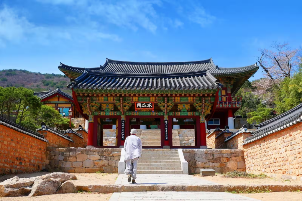 [Travel/Souvenir] What you must buy best 7 in Busan, Korea - picked by a Busanian