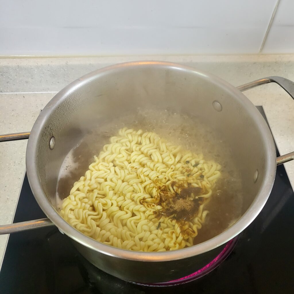 [요리하다] 롯데 튀김우동라면 내돈내산 리뷰 (맛있게 먹는 방법)